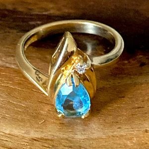 Pear Shape Blue Stone
